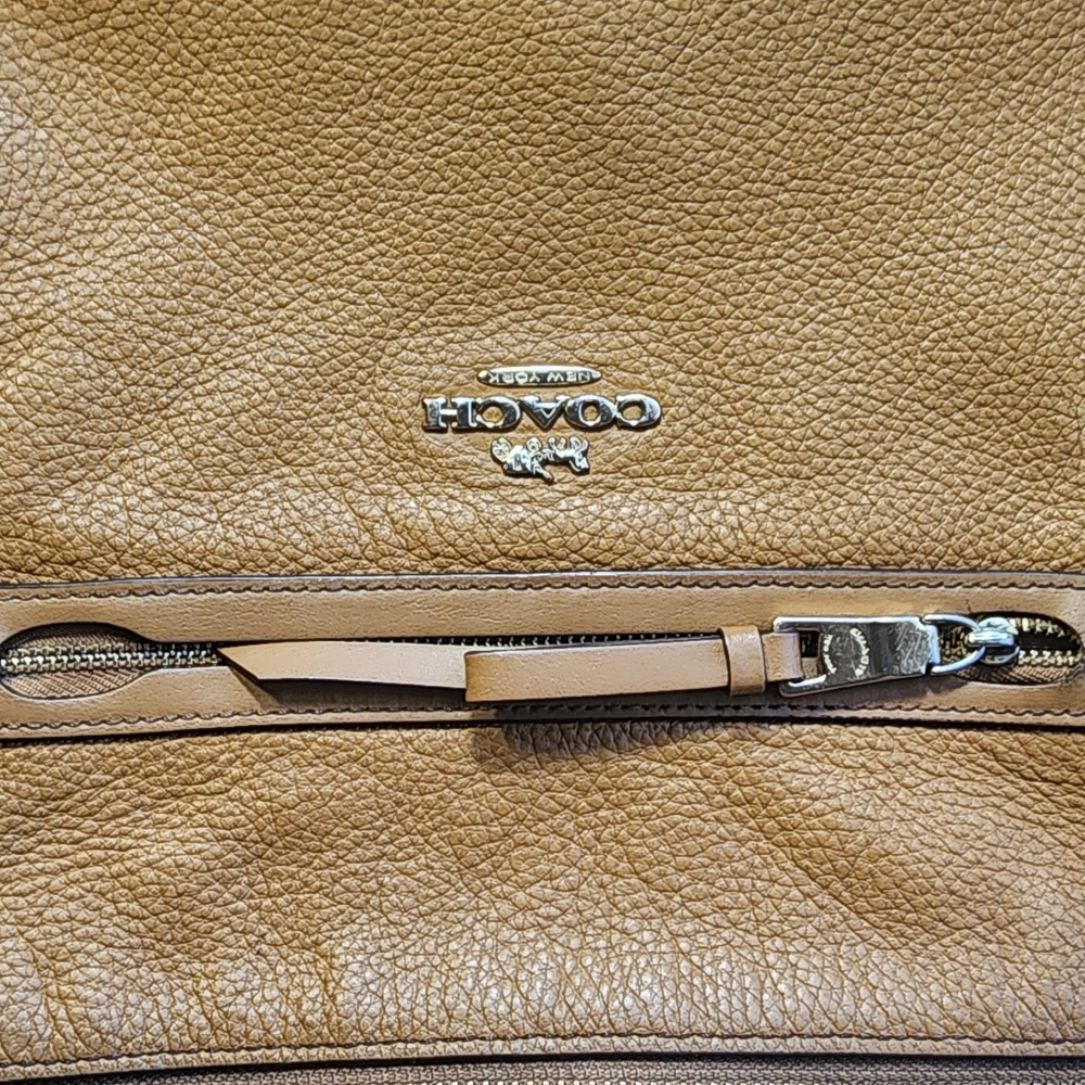 Coach Mae Crossbody Tan Pebbled Leather # F34823 GUC - Picture 8 of 12